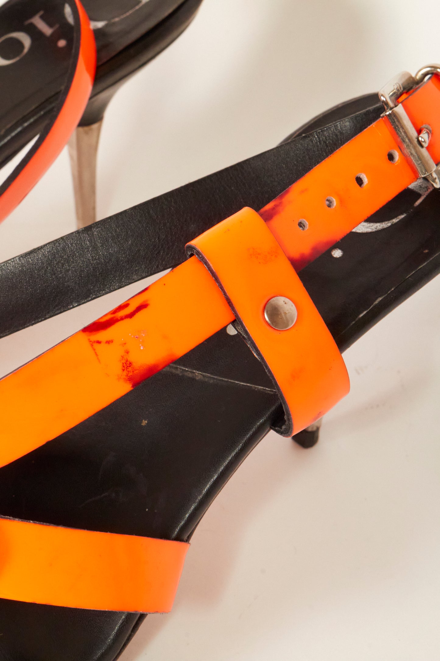 Christian Dior 2004 Victim Sale Pins Orange Heels
