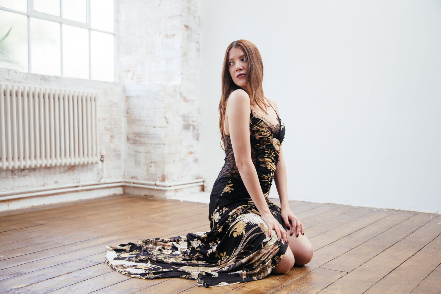 Spring 2006 Corset Floral Gold Print Dress